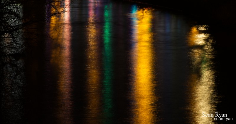 Amsterdam Light Festival - 2022 - SA706018.cropped.bands-of-colored-light