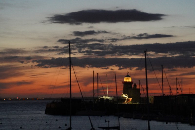 2022 - Sun-up And Sun-down - Glendalough Howth And Texel - 08-SA706762
