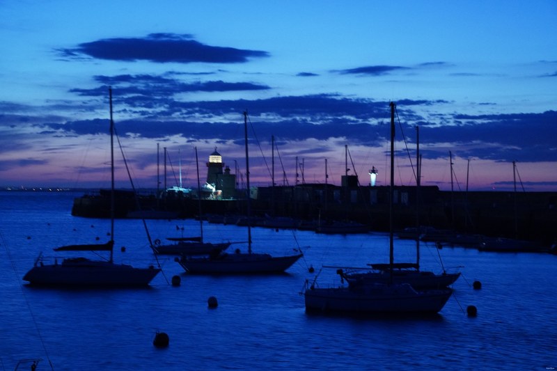 2022 - Sun-up And Sun-down - Glendalough Howth And Texel - 09-SA706764