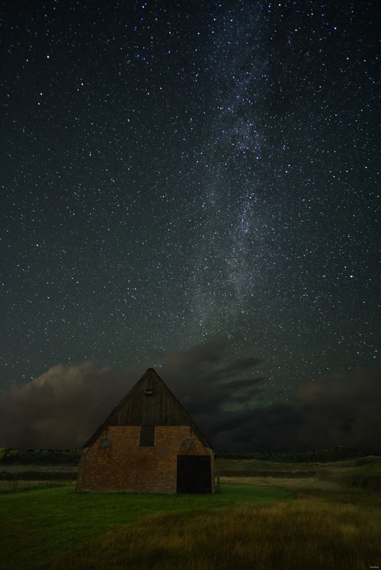 2023-09 - Milky Way And Star Trails At Texel - Netherlands - SA706849.editted.SA706847.foreground