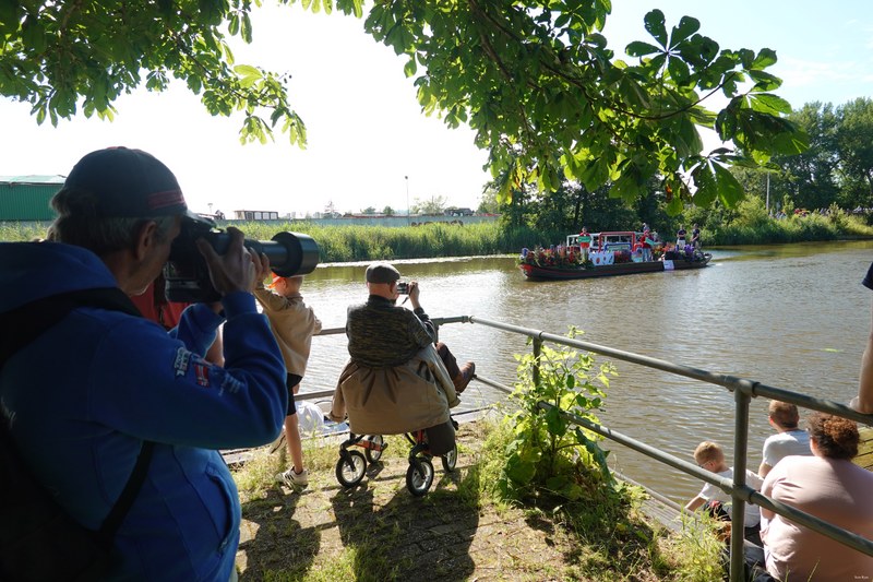 2024-06 - Corzo Parade On Canal - De Uithof - RX106513.ok