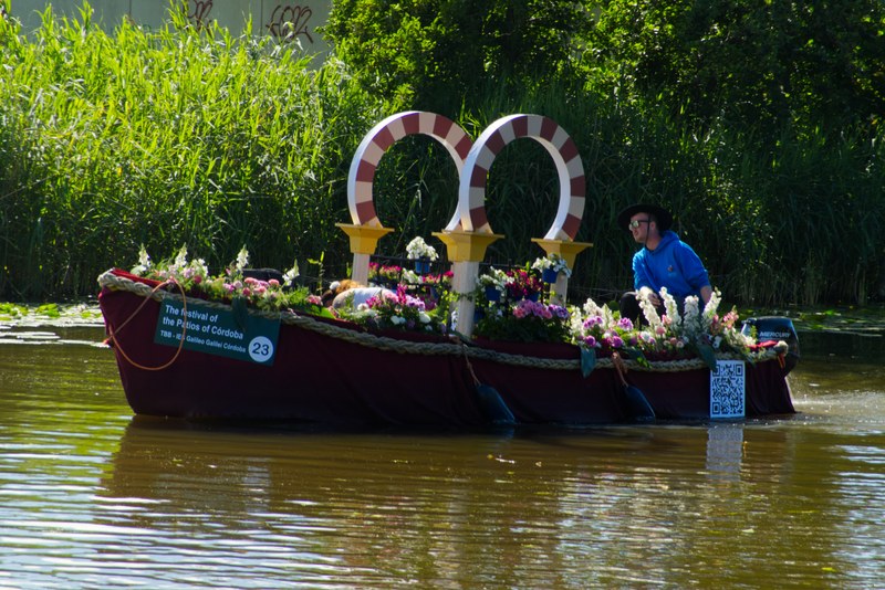 2024-06 - Corzo Parade On Canal - De Uithof - RX106548.editted