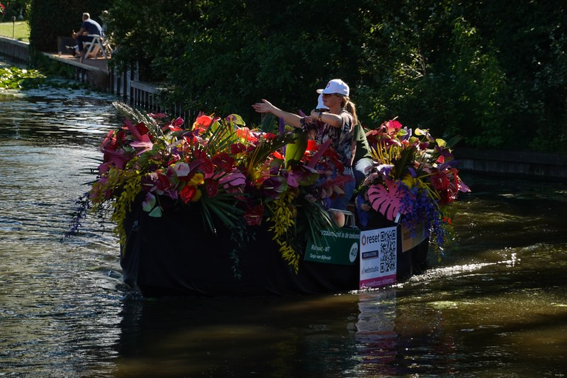 2024-06 - Corzo Parade On Canal - De Uithof - RX106624.ok