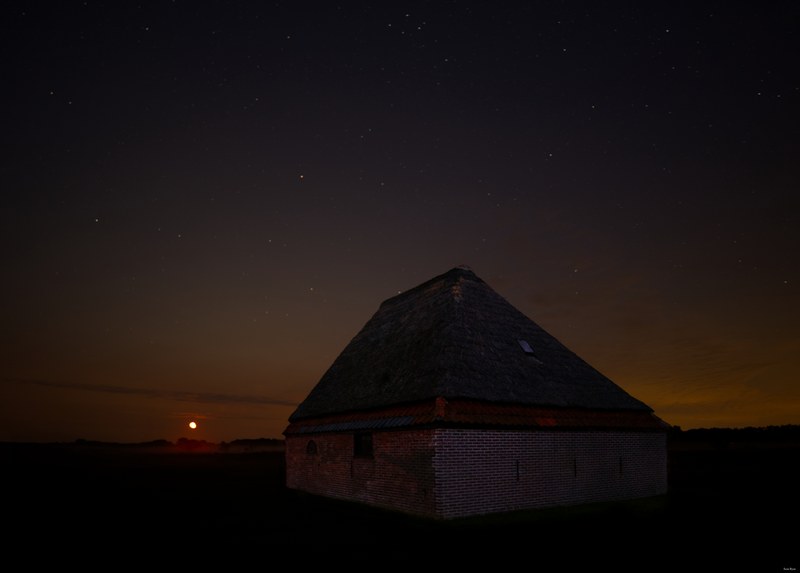 2024-07 - Star And Night Skies At Texel - Netherlands - SA702894.editted.red