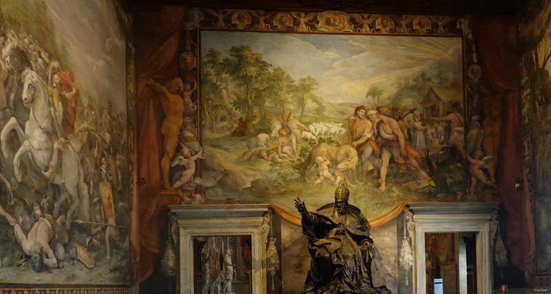 Capitoline Hill Museum - RX101724.cropped