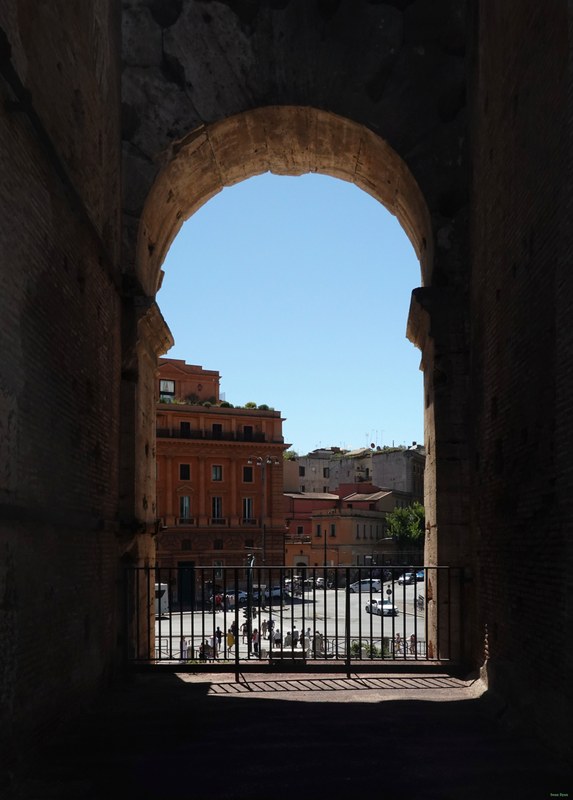 Inside The Colosseum - RX101604.editted