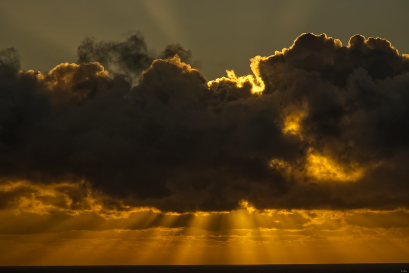 2025-09 - Howth Morning Cloudbreak - SA709522.editted