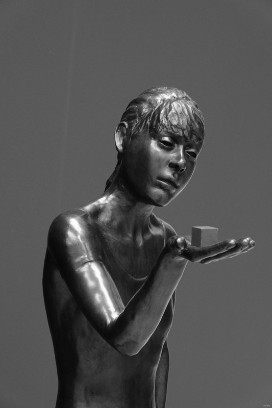 Statues - RX100029.ok