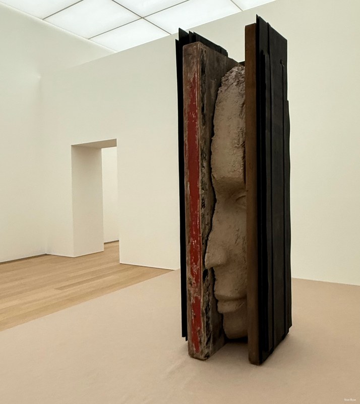 2025-12 - Voorlinden Mark Manders Sculptures - IMG_2908