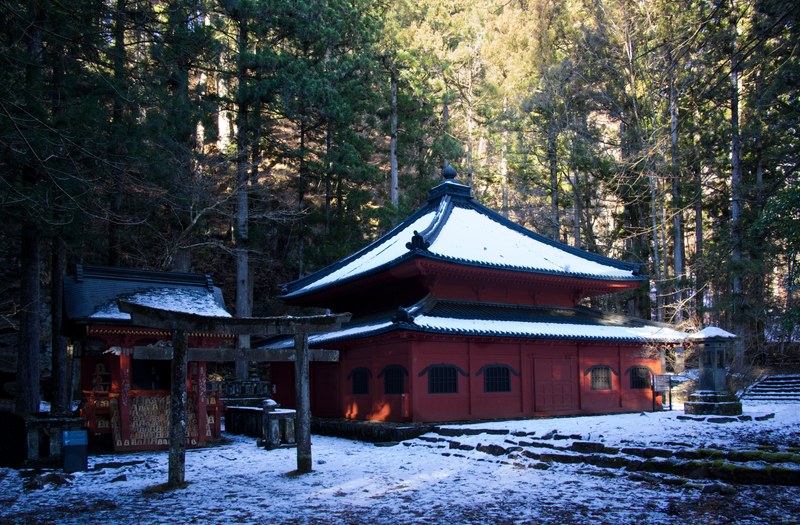 Nikko Temples - Futarasan-jinja Shrine And Takinoo Birth-and-marriage Shrine - SA700812.nice.maybe-Takio-shrine-birth-temple.editted