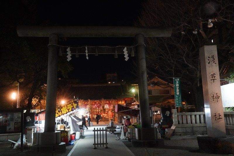 Tokyo - Asakusa - Senso-ji Shrine By Night - SA700090.nice.better