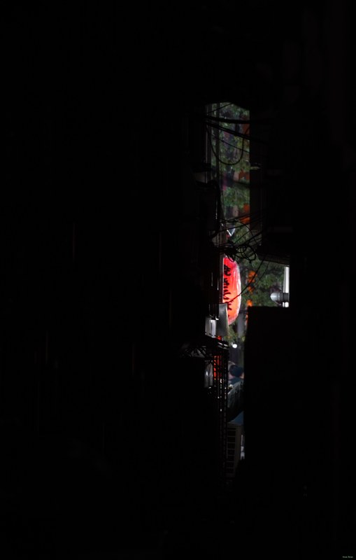 Night-town-alleyways - SA709942.ok.editted