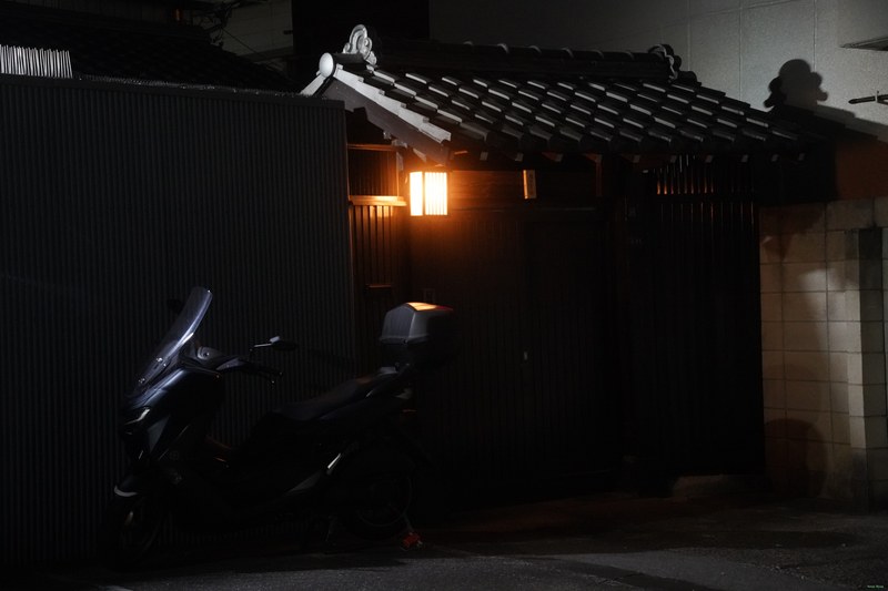 Tokyo - Shinjuku Streets By Night - SA700268.ok