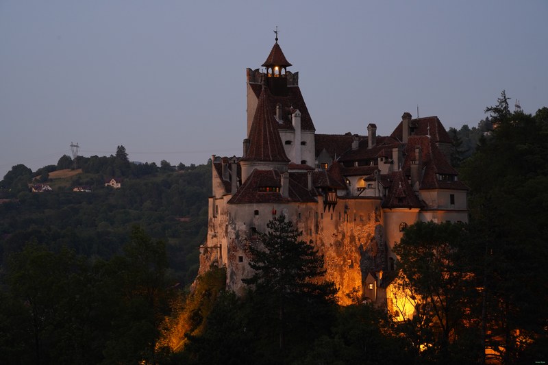 Transylvania - Bran Castle By Night - SA709586.ok